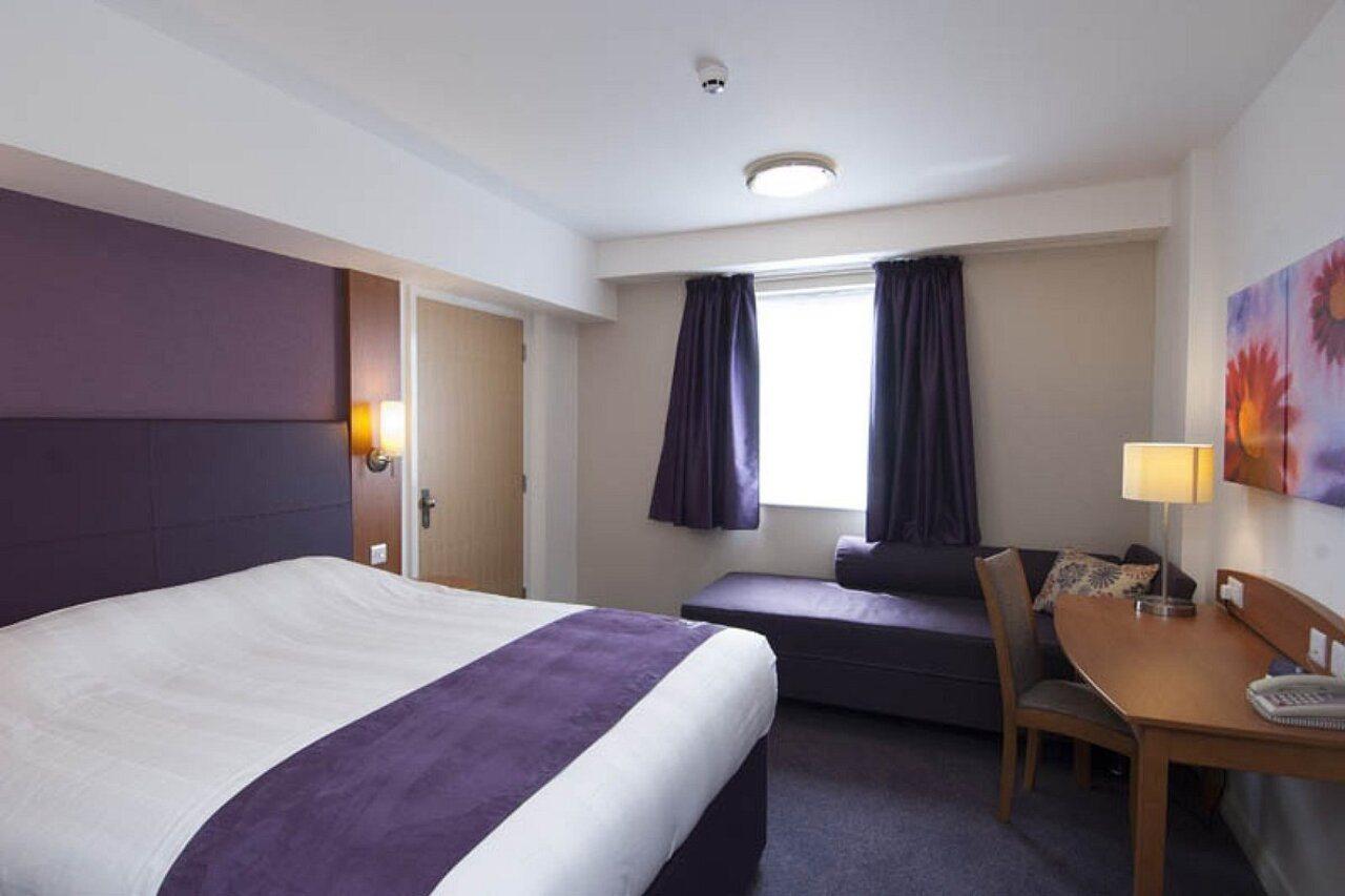 Premier Inn Brentwood Eksteriør billede