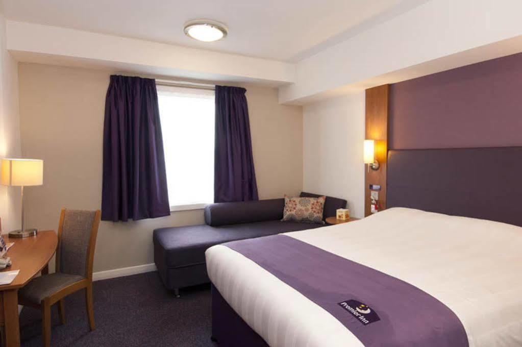 Premier Inn Brentwood Eksteriør billede